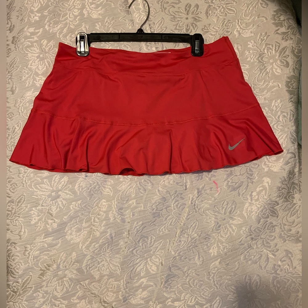 - - - Nike DRI-FIT skirt new without tag clean , comfortable the …